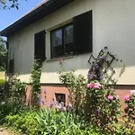La Maison Des Roses *