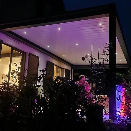 La Maison Des Roses Holiday home *