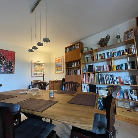 La Maison Des Roses Semesterbostad *